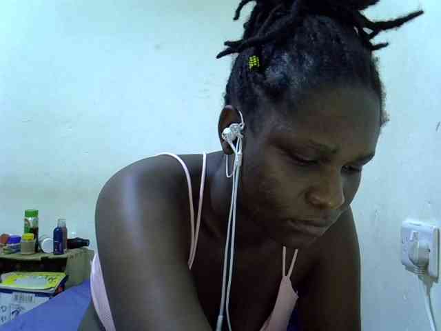 adara-lee webcam