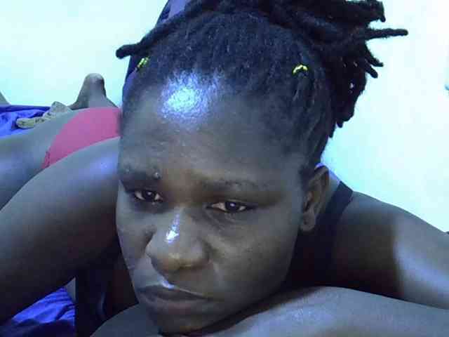 adara-lee webcam