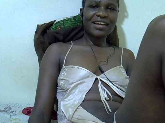 adara-lee webcam