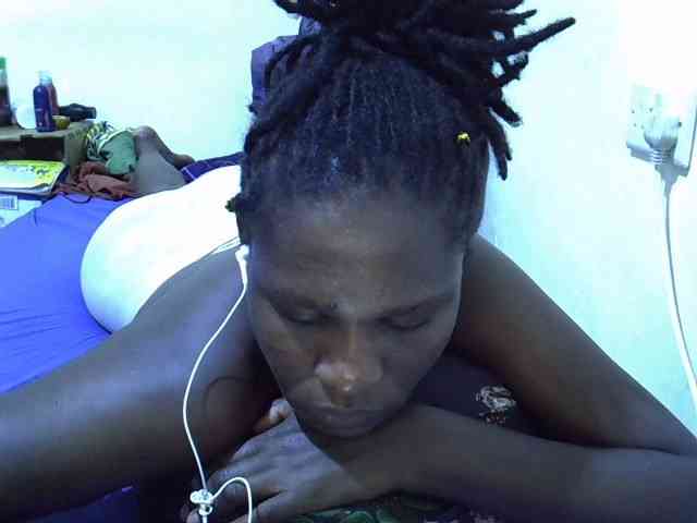 adara-lee webcam