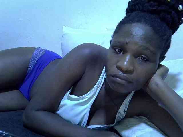adara-lee webcam