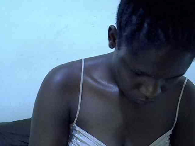 adara-lee webcam