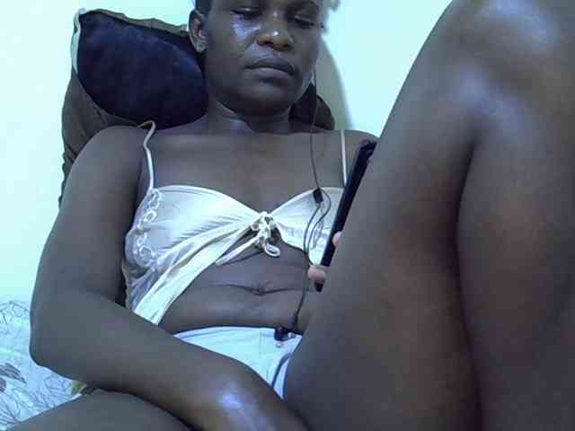 adara-lee webcam