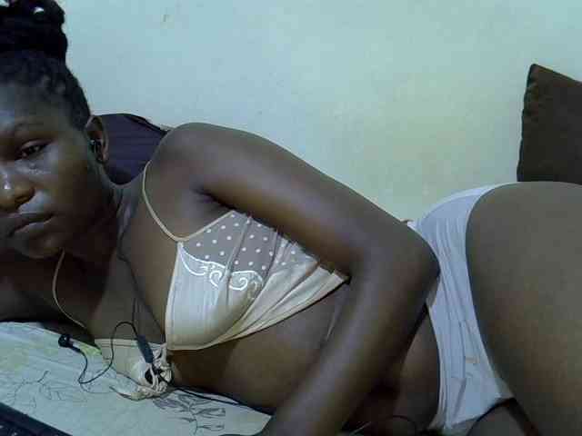 adara-lee webcam