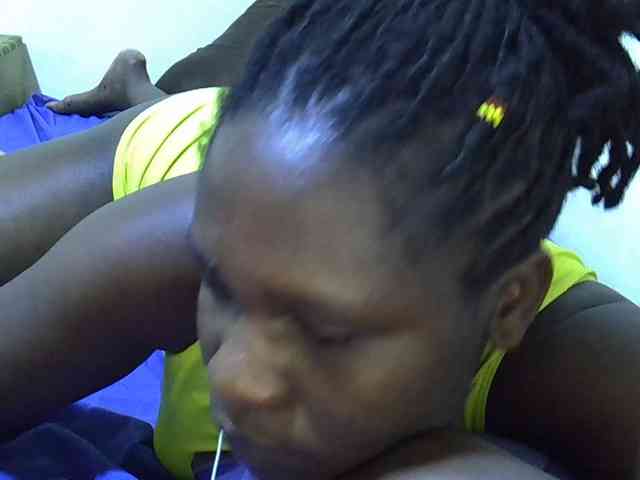 adara-lee webcam