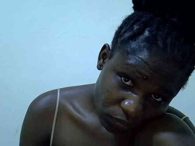 adara-lee webcam