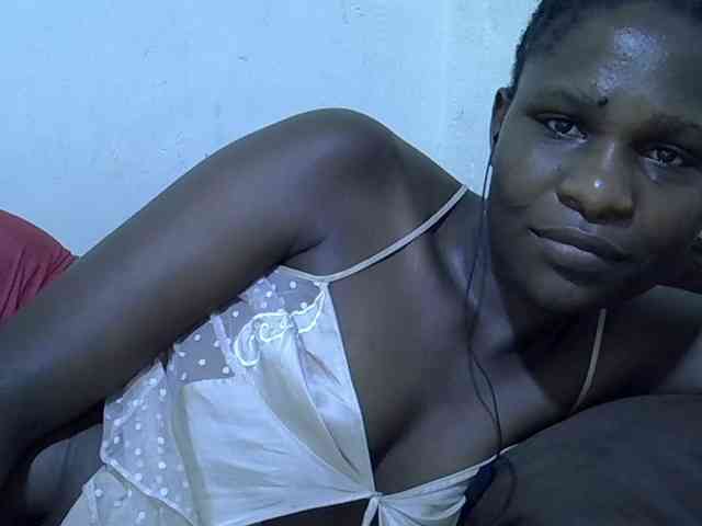 adara-lee webcam