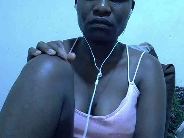 adara-lee webcam