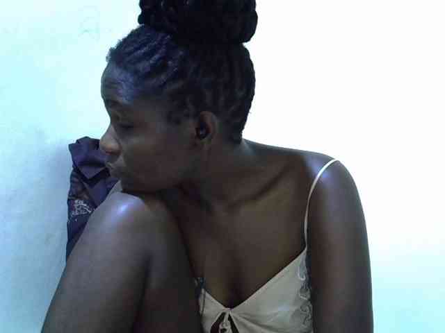 adara-lee webcam