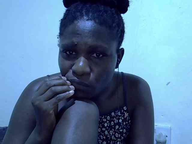 adara-lee webcam