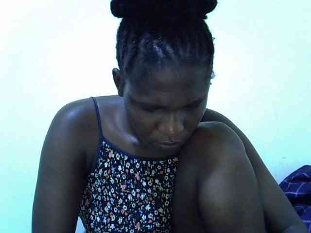 adara-lee webcam