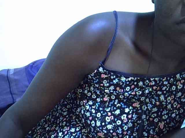 adara-lee webcam