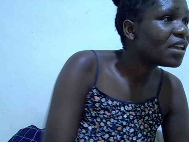 adara-lee webcam