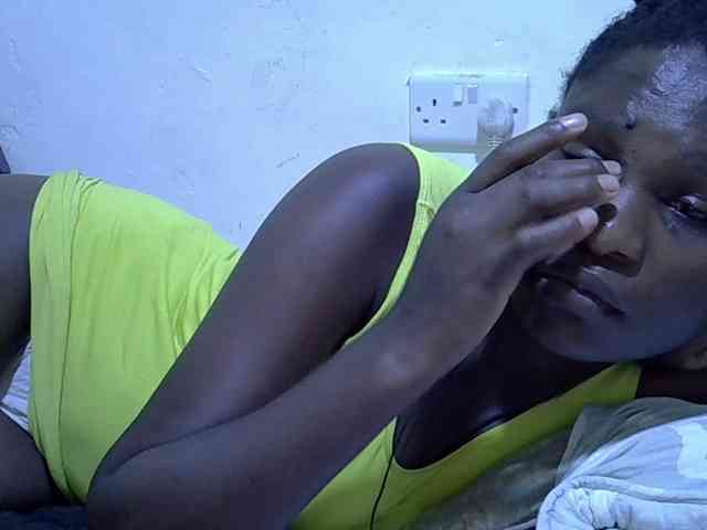 adara-lee webcam