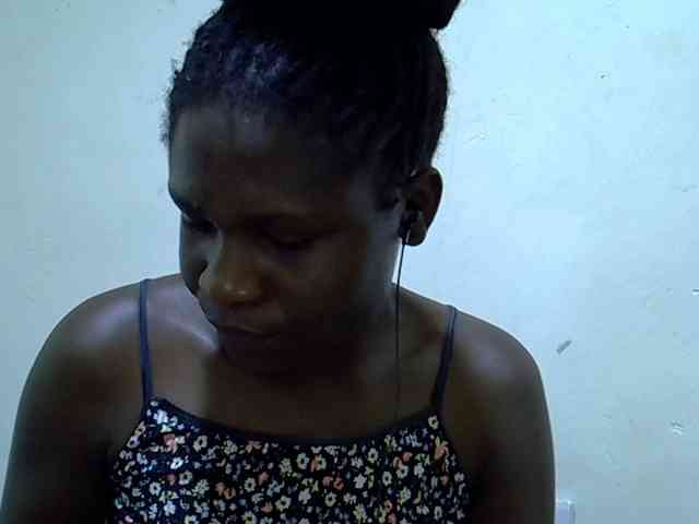 adara-lee webcam