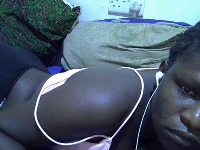 adara-lee webcam