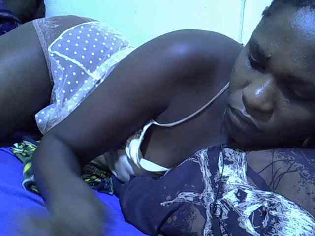 adara-lee webcam