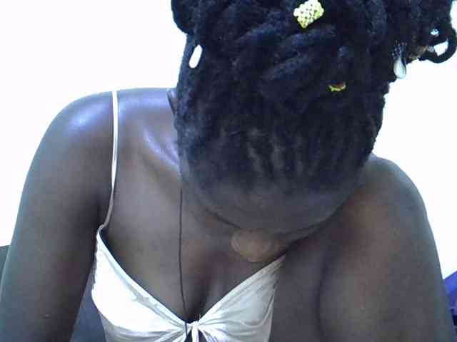 adara-lee webcam