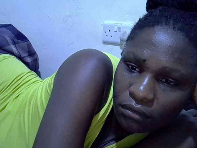 adara-lee webcam