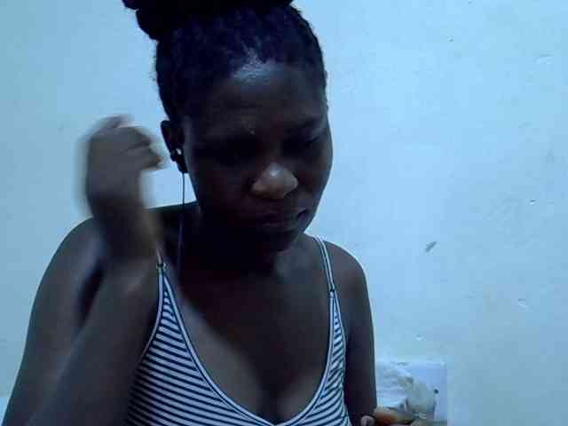 adara-lee webcam