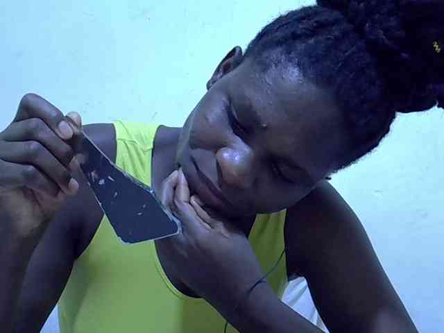 adara-lee webcam