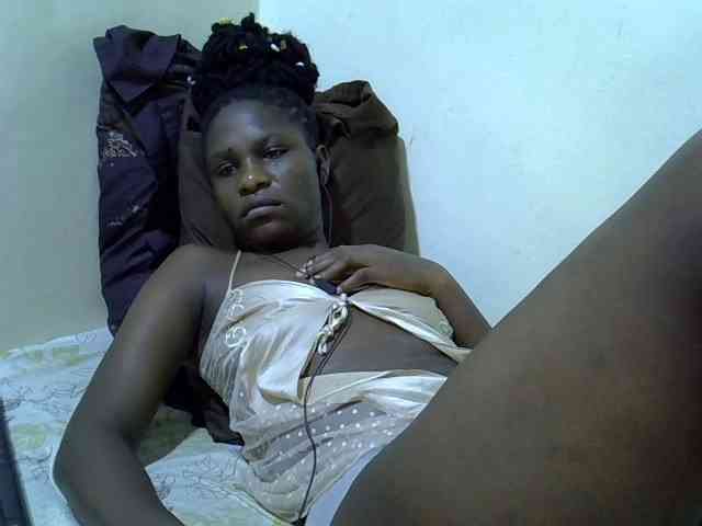 adara-lee webcam