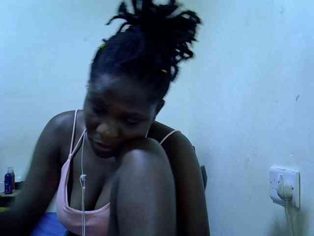 adara-lee webcam