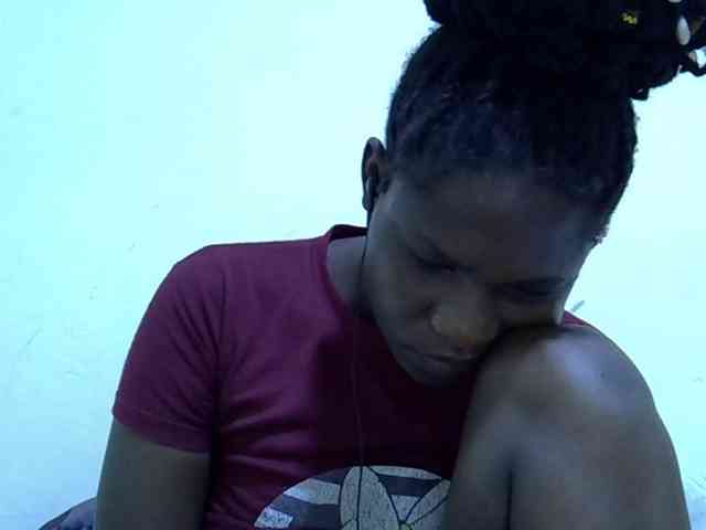 adara-lee webcam
