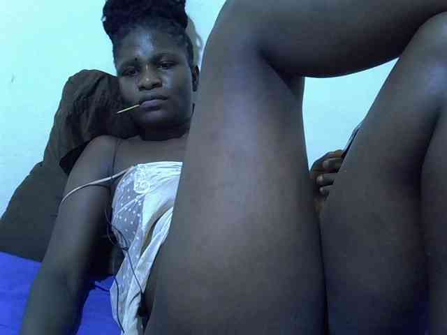 adara-lee webcam