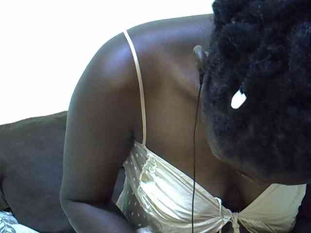 adara-lee webcam