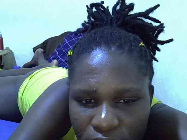 adara-lee webcam