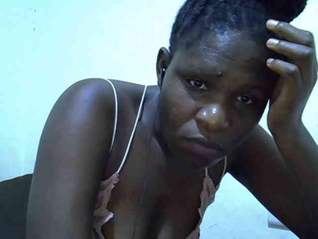 adara-lee webcam
