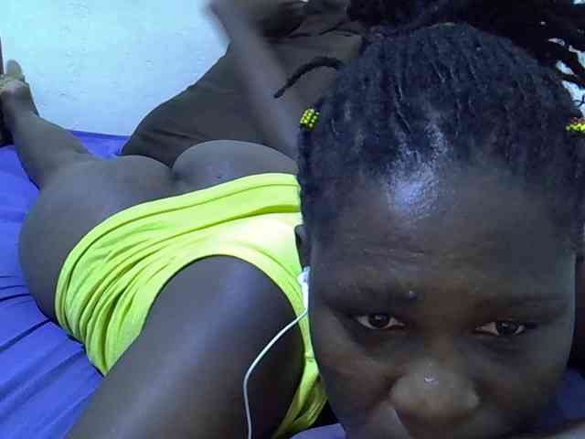 adara-lee webcam