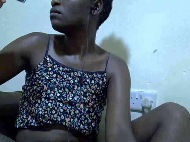 adara-lee webcam