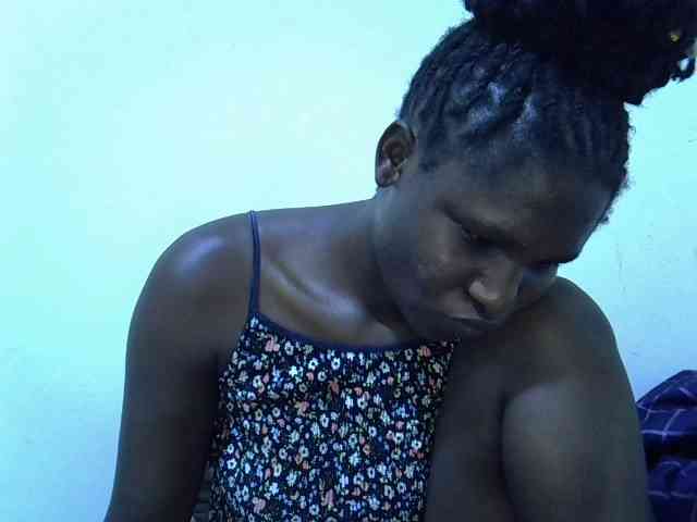 adara-lee webcam