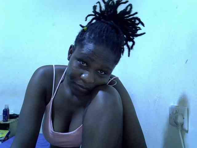 adara-lee webcam