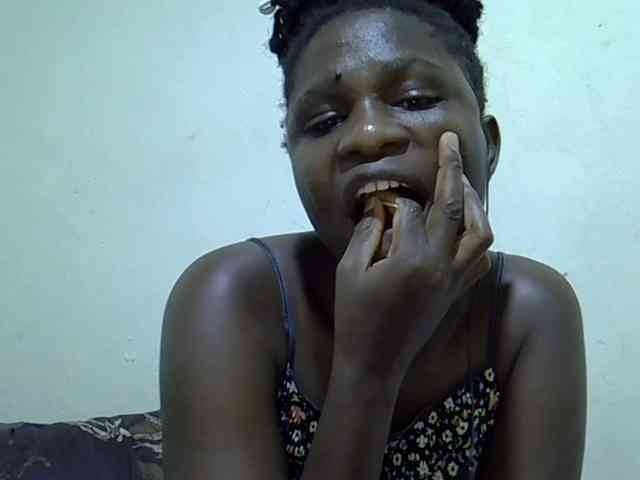 adara-lee webcam