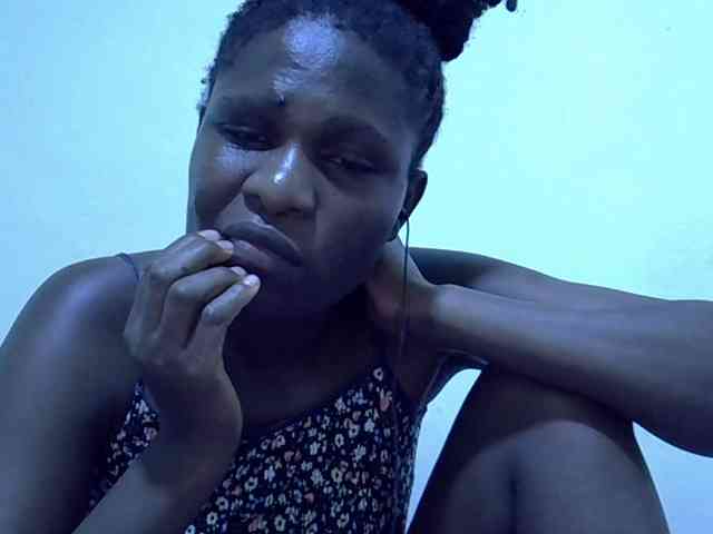 adara-lee webcam