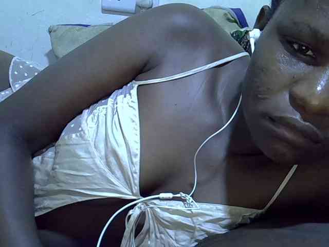 adara-lee webcam