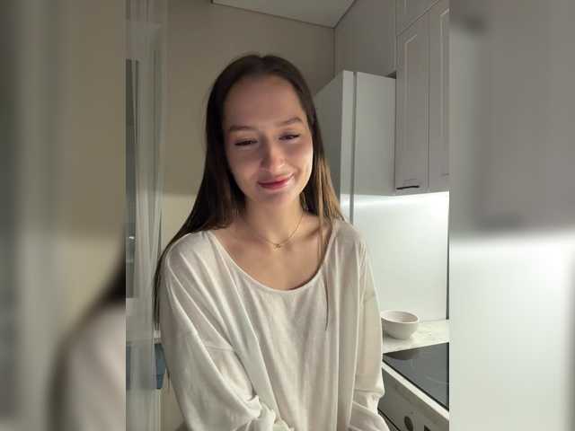 whiteTEAa's BongaCams show and profile