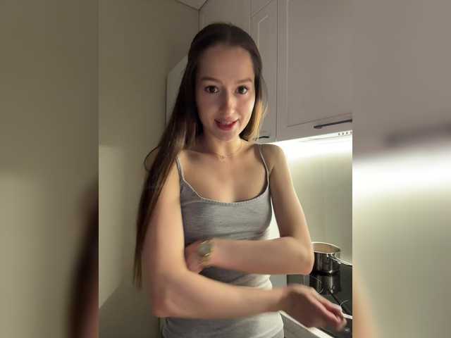 whiteTEAa's BongaCams show and profile