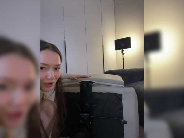 whiteTEAa's BongaCams show and profile