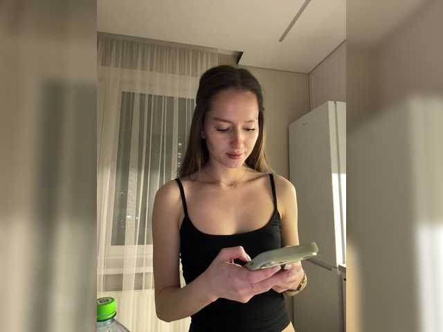 whiteTEAa's BongaCams show and profile