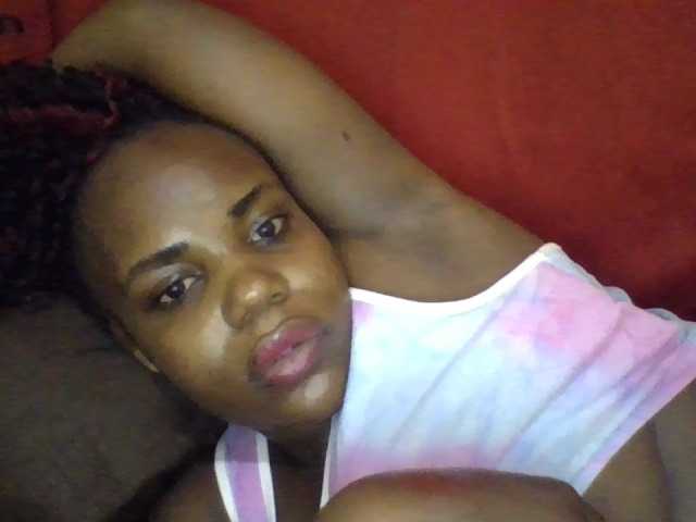 Precious4 on BongaCams