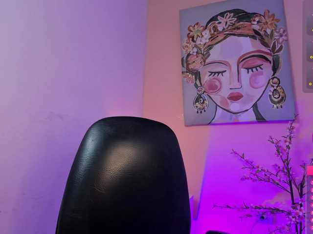 Angelvicky's BongaCams show and profile