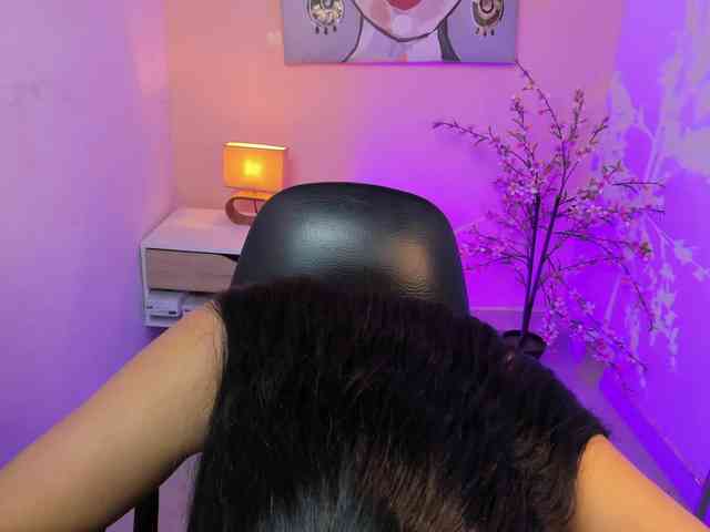 online nude chatroom Angelvicky