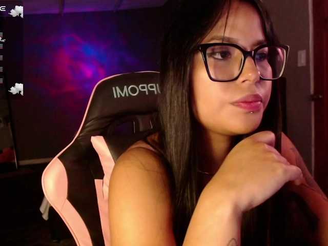 OliviaGomez webcam bongacams model stream image