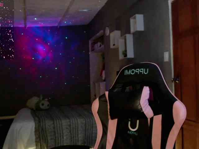 OliviaCarter1 webcam