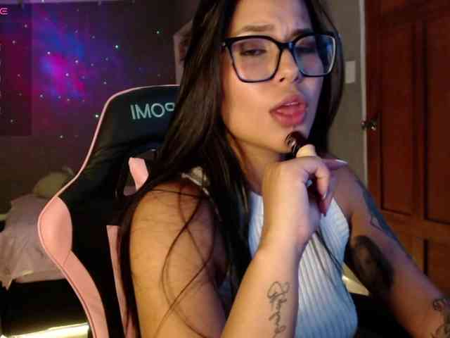 OliviaCarter1 webcam