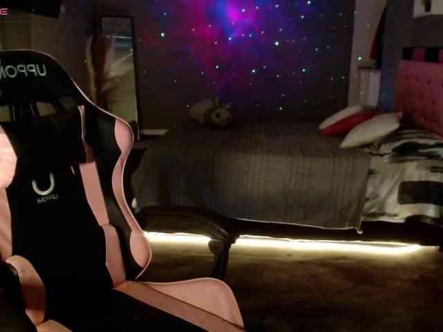 OliviaCarter1 webcam